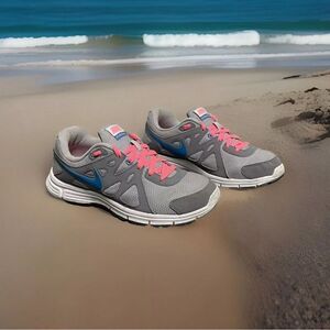 Nike Revolution 2 Women’s Running Shoes Size 9.5M